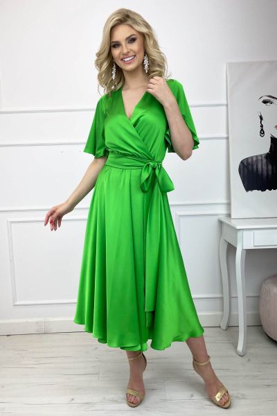 zielona satynowa sukienka midi 