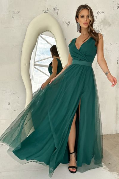 Zielona długa rozkloszowana sukienka 